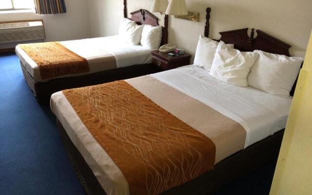 Denison Inn & Suites