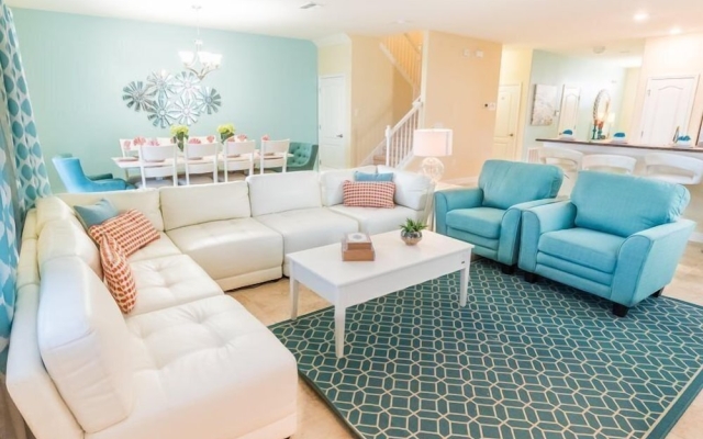 9BR Pool Home in ChampionsGate