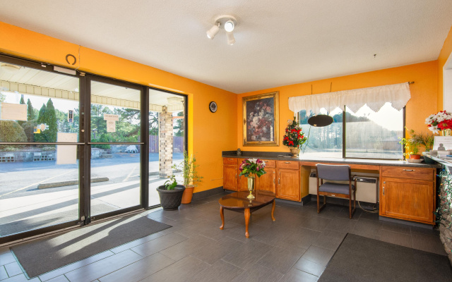 Budget Host Inn by Hotel O Portland near I-65