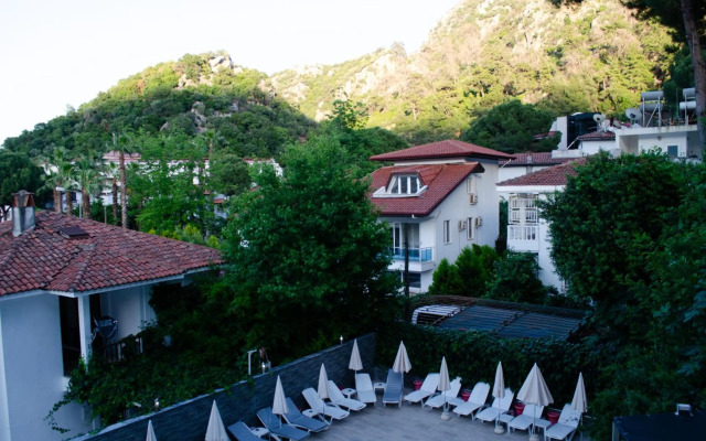 Dilhan Hotel