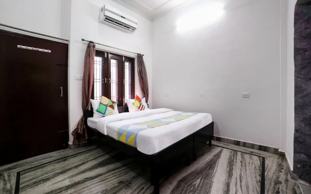 OYO Home 22635 Modern Villa 3BHK