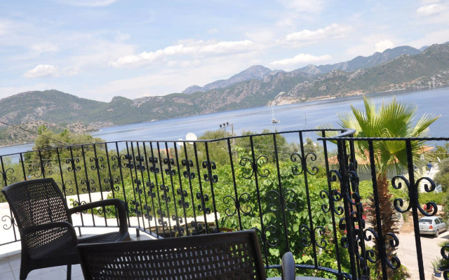 Lacivert Boutique Hotel