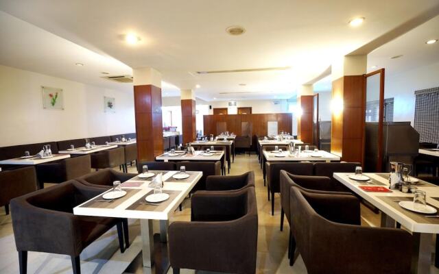 Hotel Geetha Regency