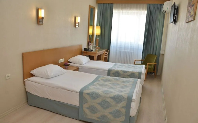Gimat Otel