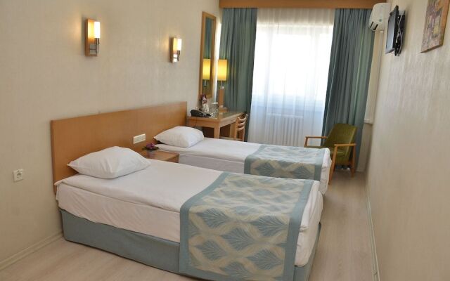 Gimat Otel