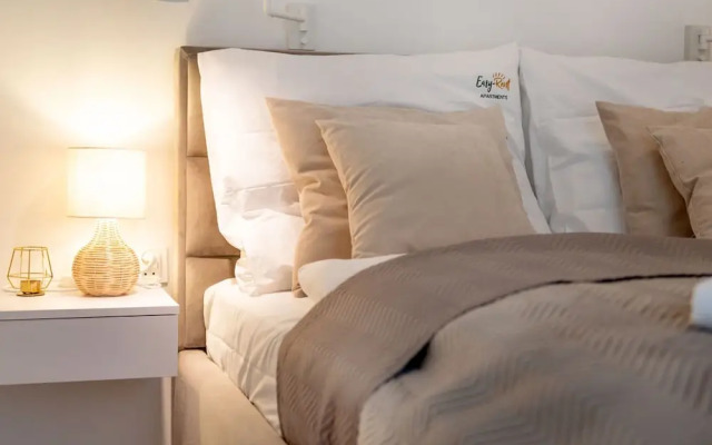 Apartment With a Terrace Near Sea