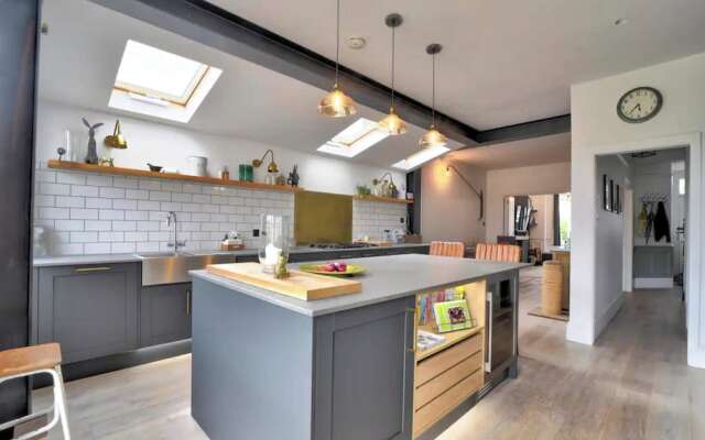 Stunning House in Leigh-on-sea