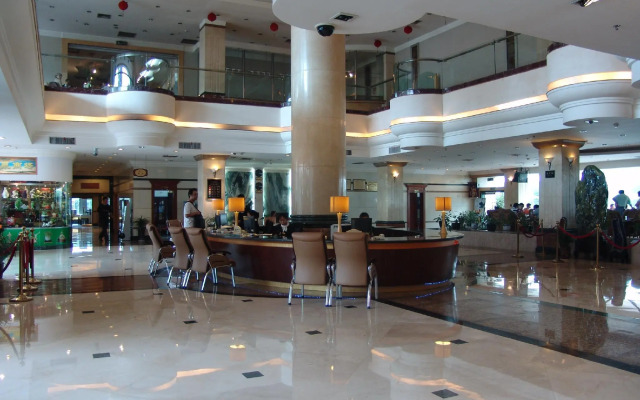 Golden Spring Hotel