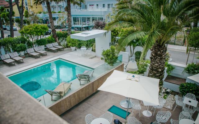 Hotel Select Suites & Spa / Apartments