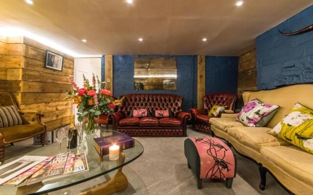 Mr Darcys Residence