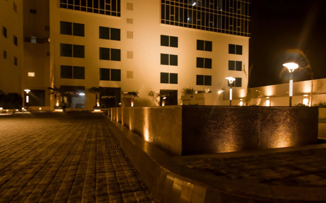 Red Fox by Lemon Tree Hotels, Sector 60, Gurugram