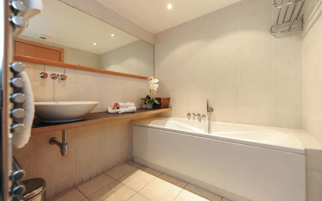 Pavillon Riviera 1 YourHostHelper