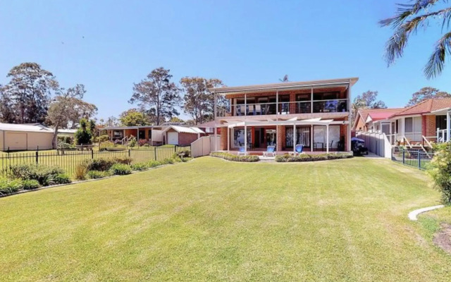 Paradise Beach Apartments