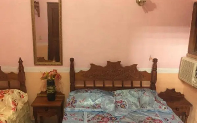 Lino Perez Street Rooms