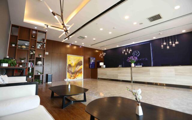 Starway Hotel Zhengzhou East Railway Station