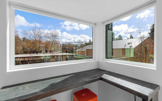 Sleek & Stylish Urban Loft