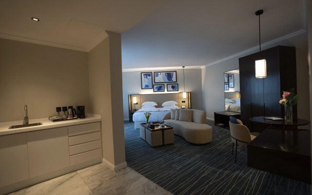 Prime Al Corniche Hotel
