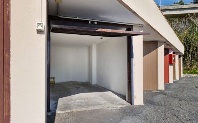 Snug Apartment in Ospedaletti With Swimming Pool