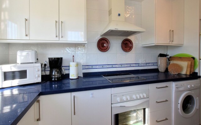 Cozy Holiday Home With Private Swimming Pool in Viñuela