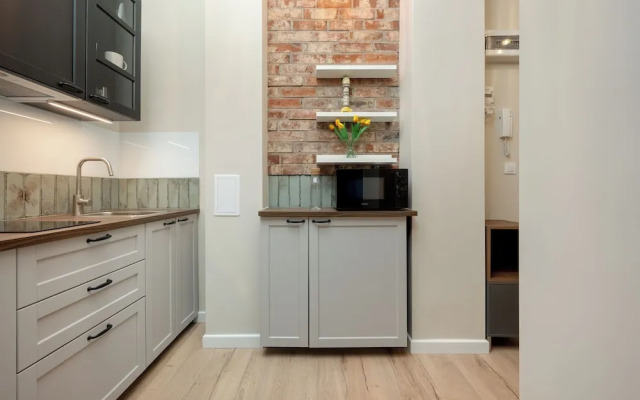Apartment With Mezzanine by Renters