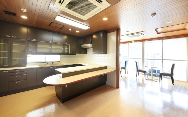 Centurion Ladies Hostel Ueno Park - Caters to Women – Guest Rooms – Tokyo