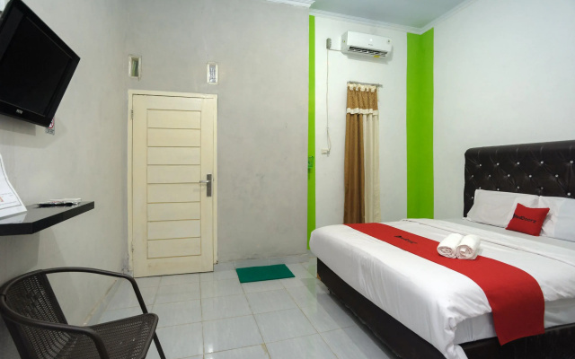 RedDoorz Syariah near RS Advent Bandar Lampung