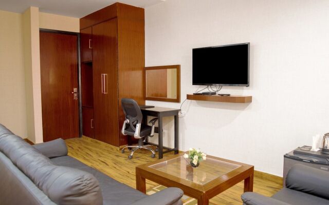 Fabhotel White Castle Sez