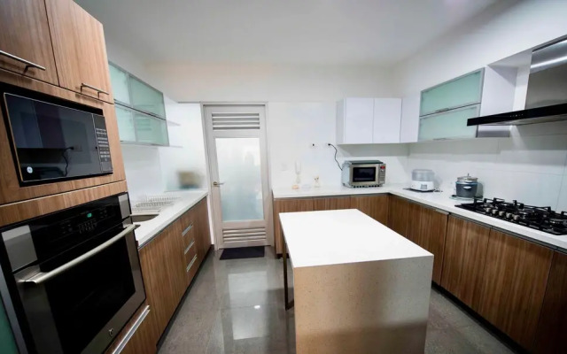 Moon Luxury Apartments