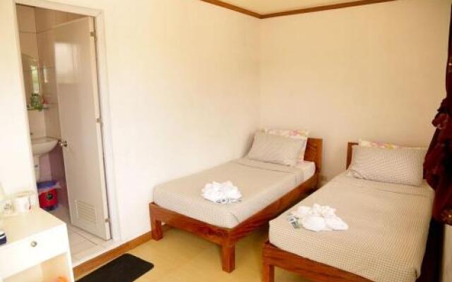 Florabells Iraya Guest House