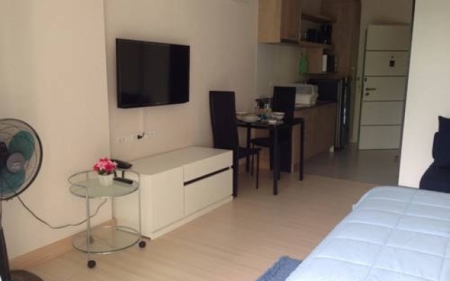 Modern Studio Amelia