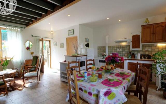 Gîte Bussières, 3 pièces, 4 personnes - FR-1-496-90
