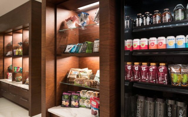 The Jacquard, Autograph Collection