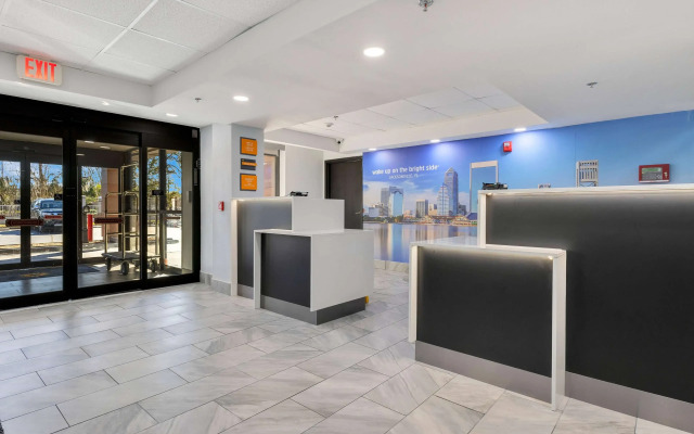 La Quinta Inn & Suites by Wyndham Jacksonville Mandarin