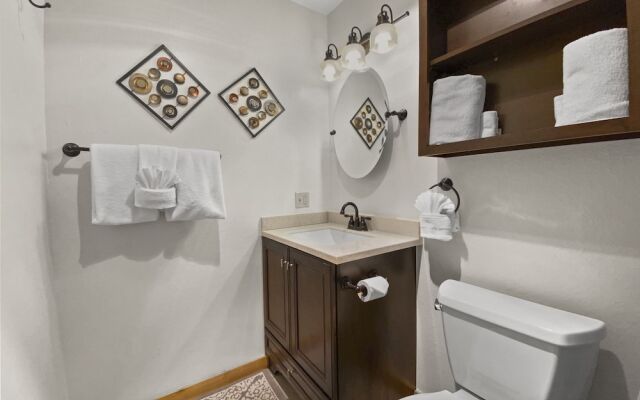 Powder Ridge 209 4 Bedroom Condo by RedAwning