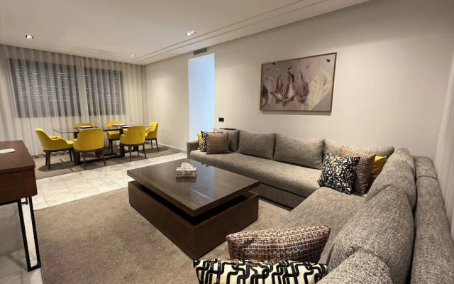 Les Joyeux Luxury Suites & Appart