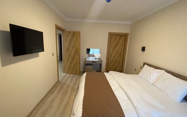 Rena Grand Residence & Suite