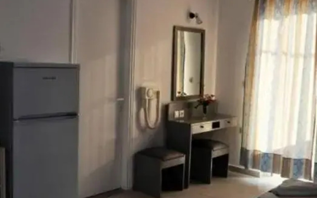 Ino Hotel Apartments