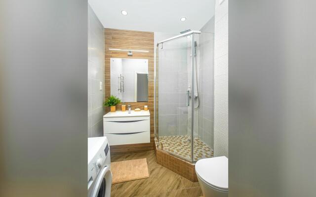 Авион на улице Большевистская