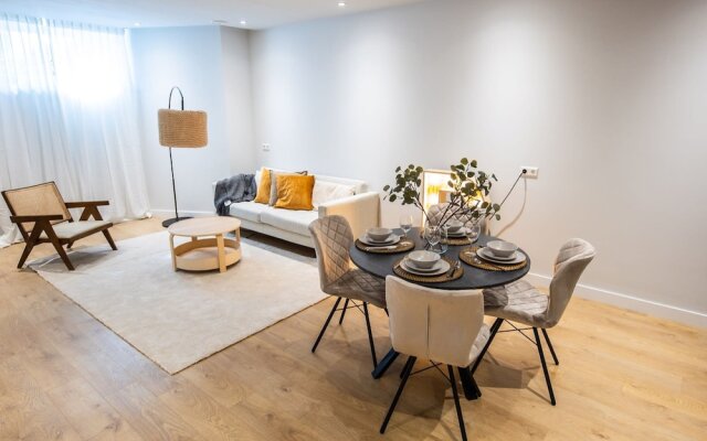 Souterrain 2BR Serviced Apartment