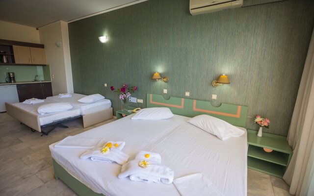 Theo Beach Hotel Apartments