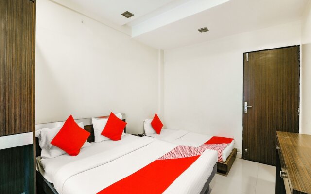 Hotel The Gentleman by OYO Rooms