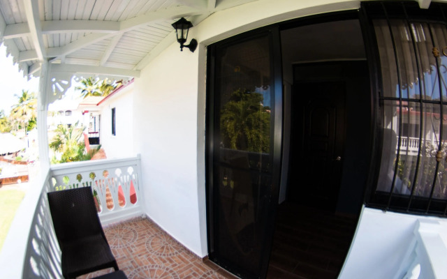 Carambola Surf House