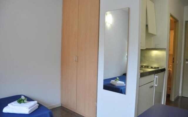 Residencia Universitaria La Ciutadella - Campus Accommodation