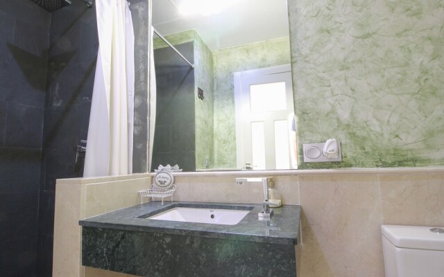 Deluxe apart. Pza de la encarnacion Q5