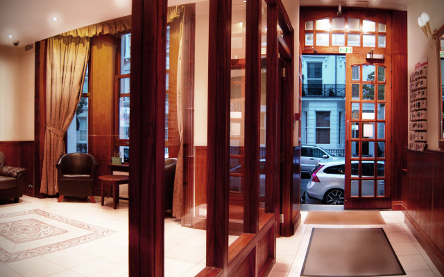 Westbury Hotel