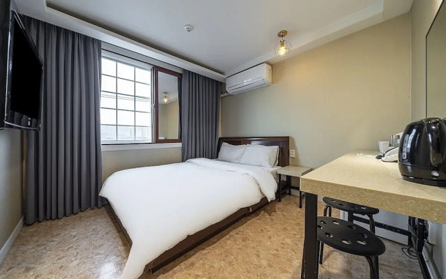Yangpyeong River House