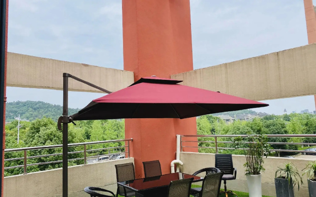 Jinjiang Metropolo Hotel Nanjing Jiangjun Dadao Hehai University Branch