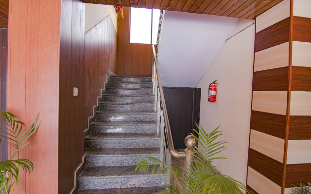 Fabhotel Doon Maira