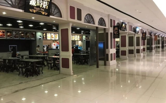 Elegant Living At loft Imago KK