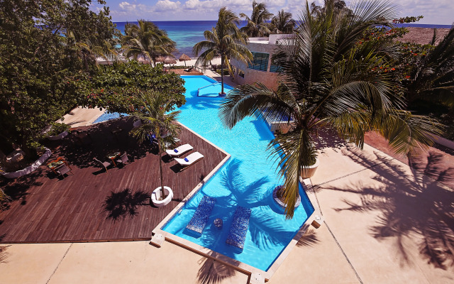 Le Reve by MIJ - Beachfront Hotel